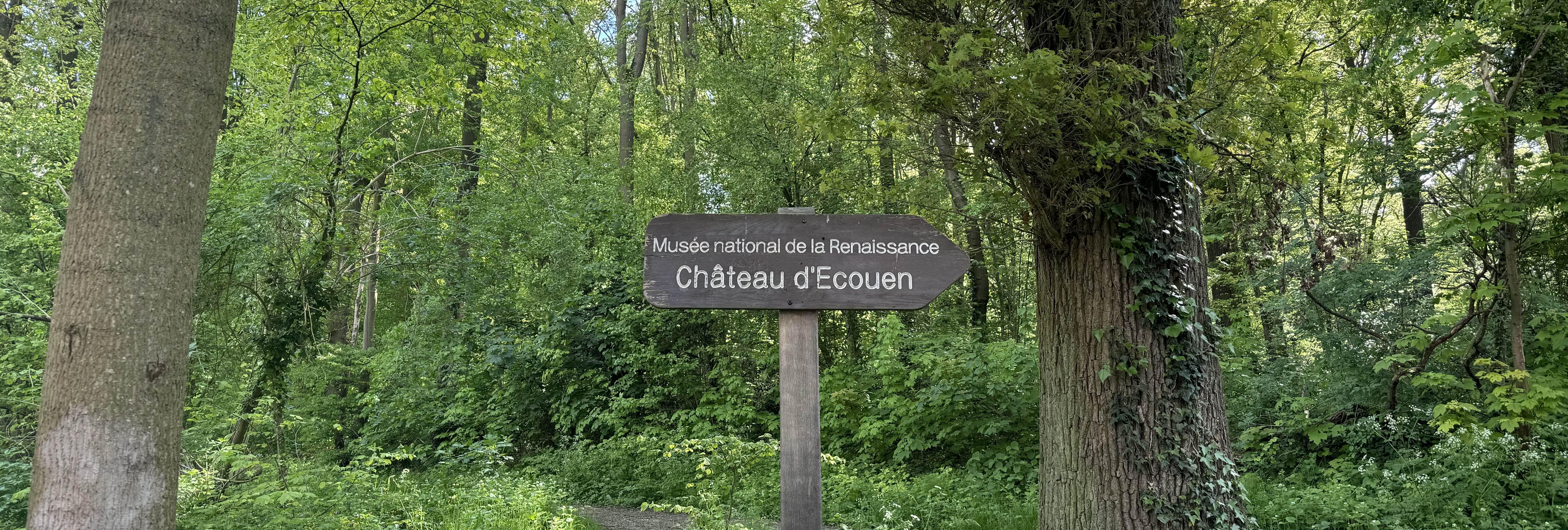 musée national de la renaissance, château d'ecouen sign