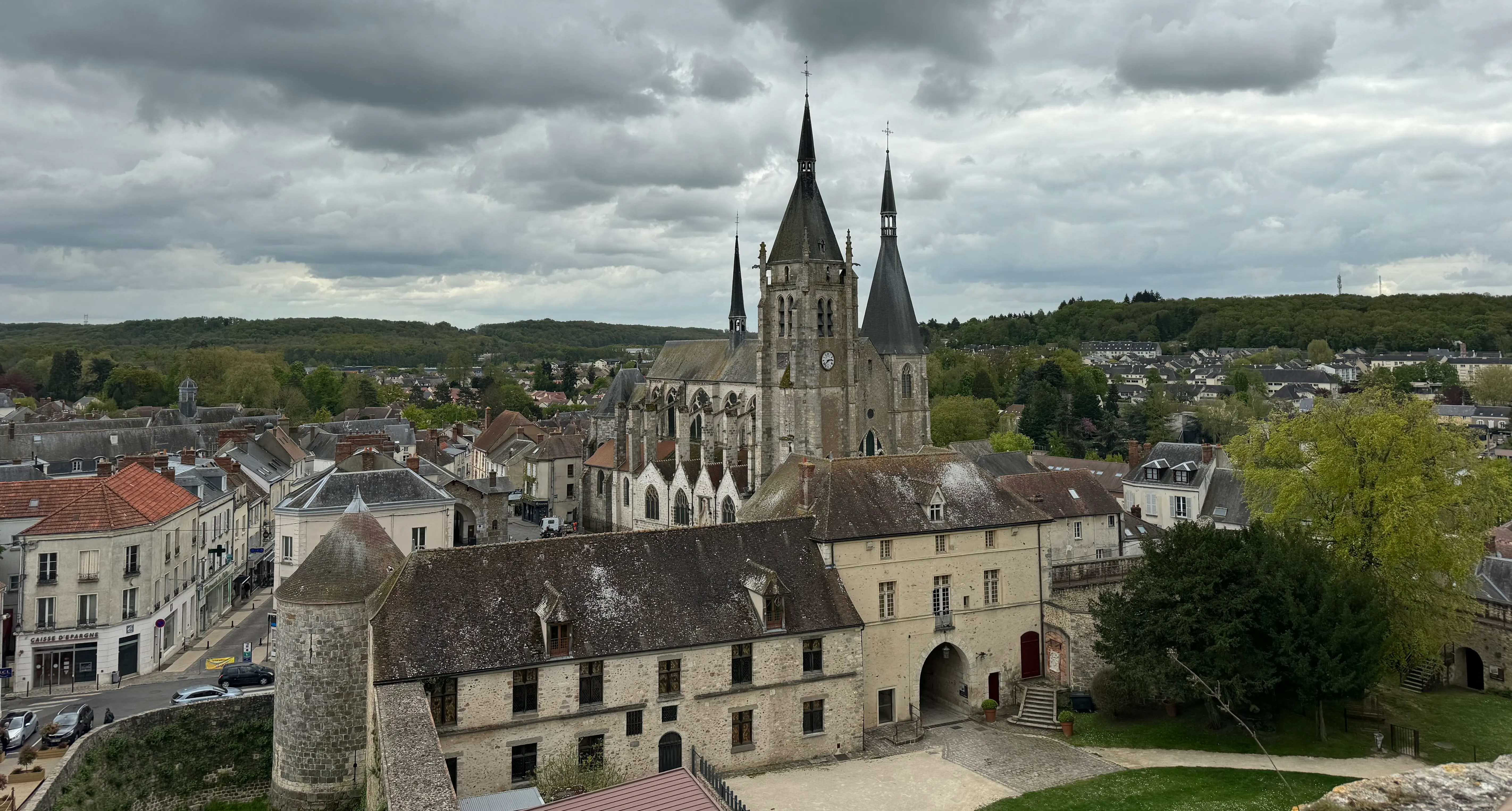 Dourdan château stairs