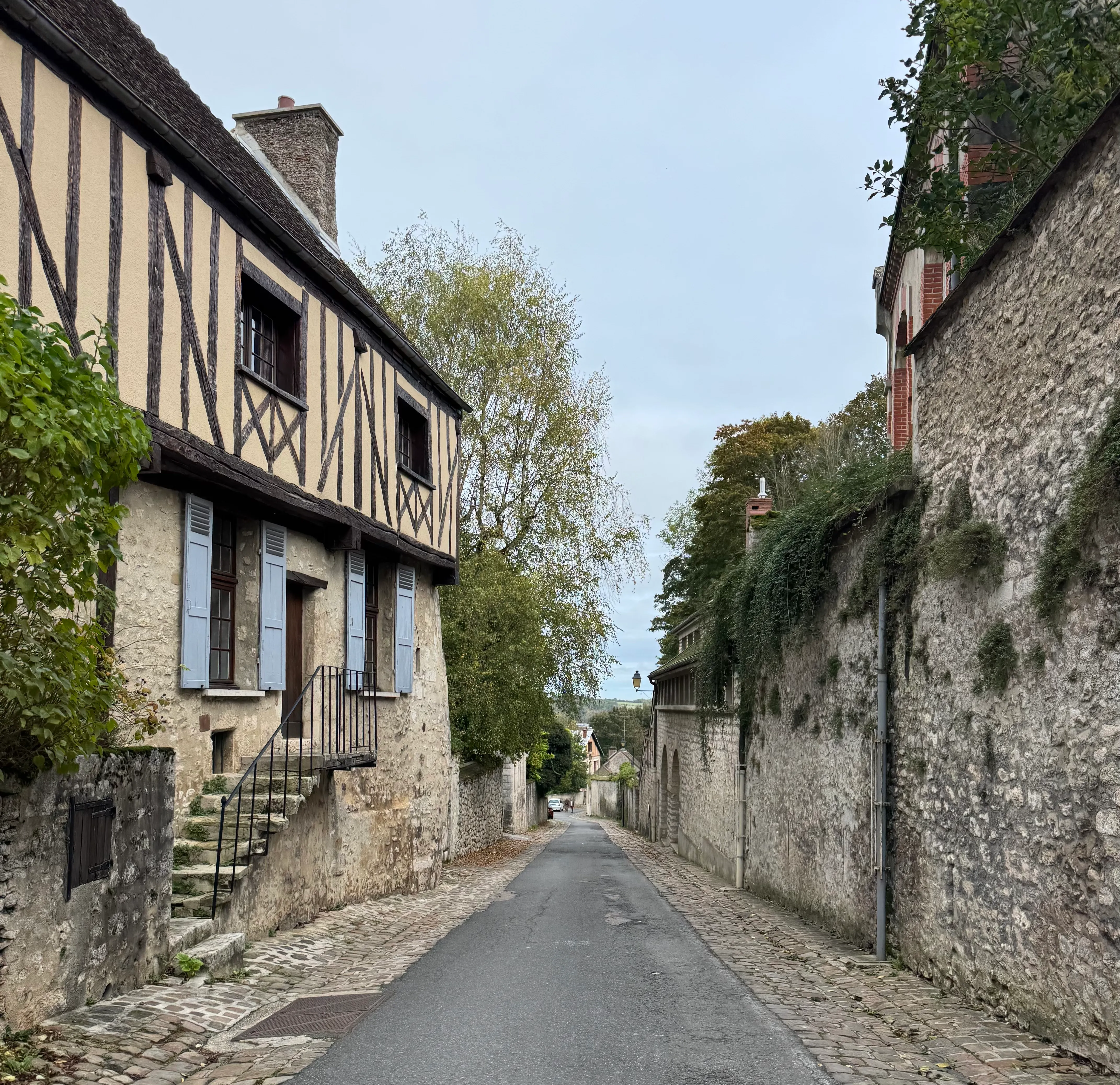 a small street in Provins